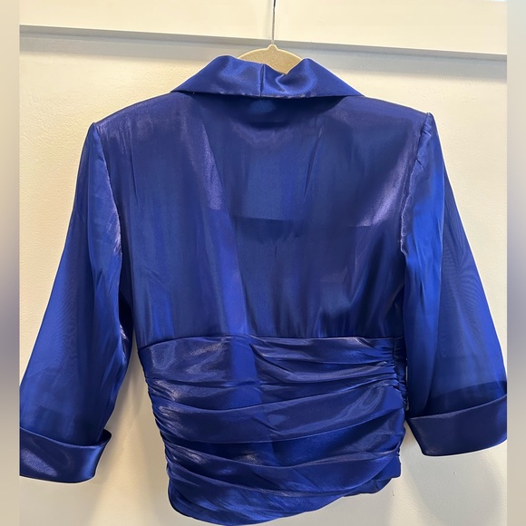 Gorgeous light blouse. Iridescent - Picture 2 of 3